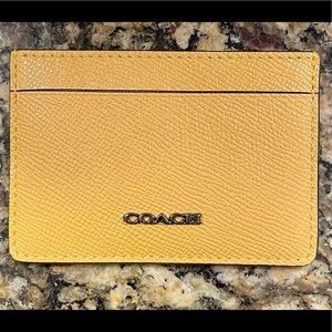 Coach, WB/Honeycomb Card Holder NWT. Style #C3647G